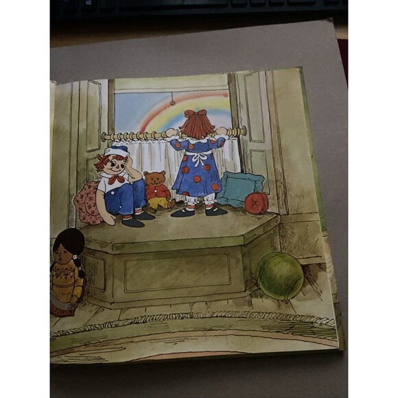 The Raggedy Ann and Andy Storybook Hard Cover 1980 Vintage - Picture 3 of 9